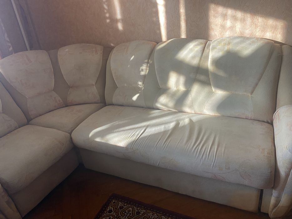 Отдам даром диван