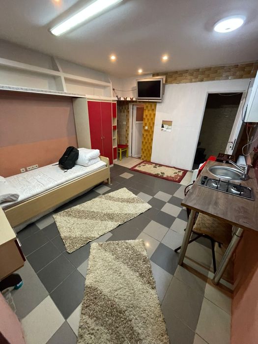 Ofer spre închiriere garsoniera la casa  in centru Sibiu