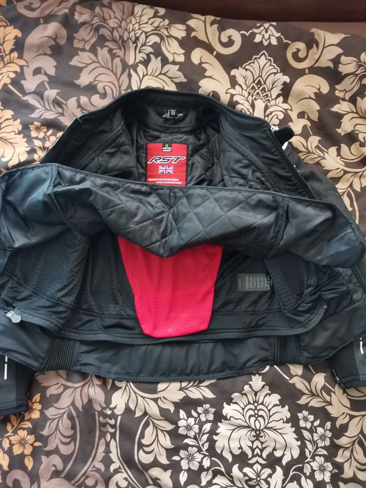 4 броя Кожени якета за мотор RST S1 CE