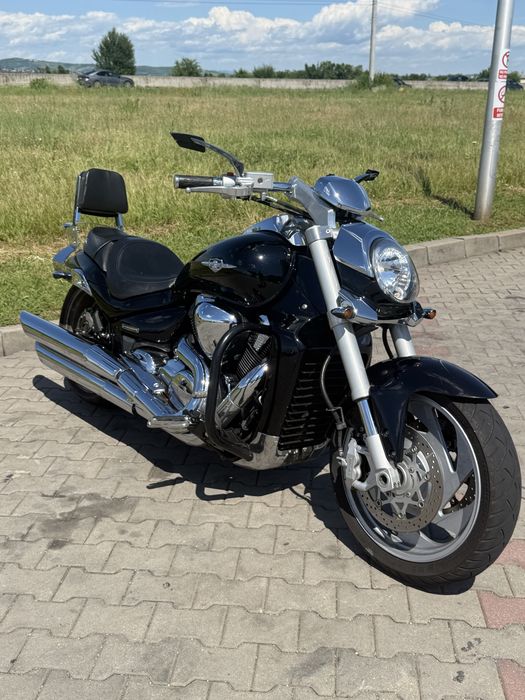 Suzuki intruder m109r m109r2