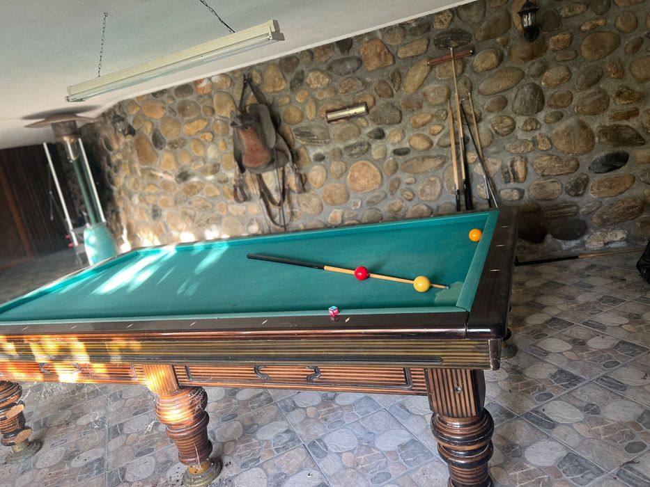 Винтидж масивна игрална маса за карамбол