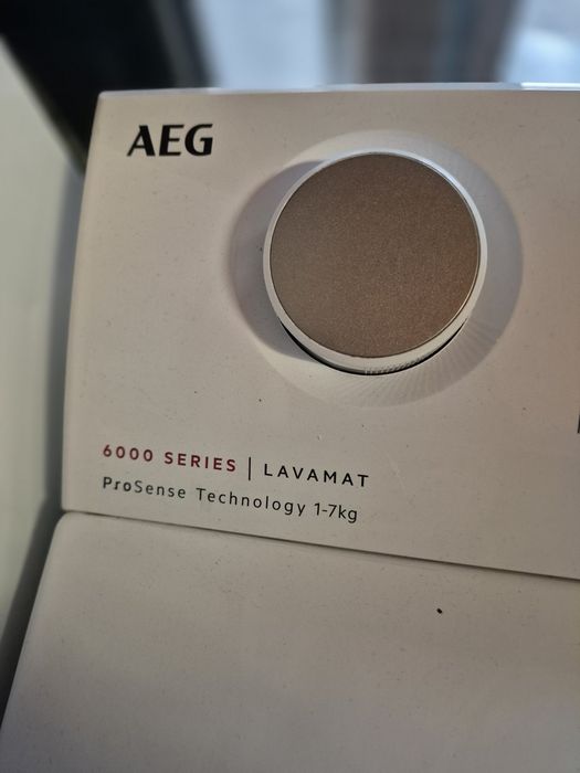 Пералня с горно отваряне АЕГ серия 6000