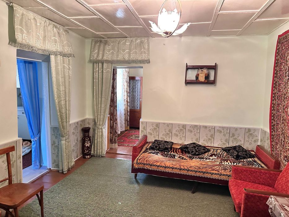 Двор, дом, ховли сотилади, срочно