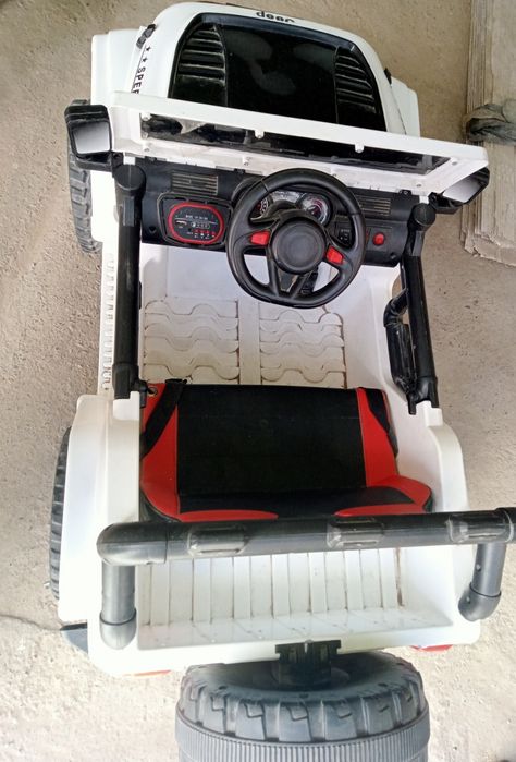 Продается машинка для детей