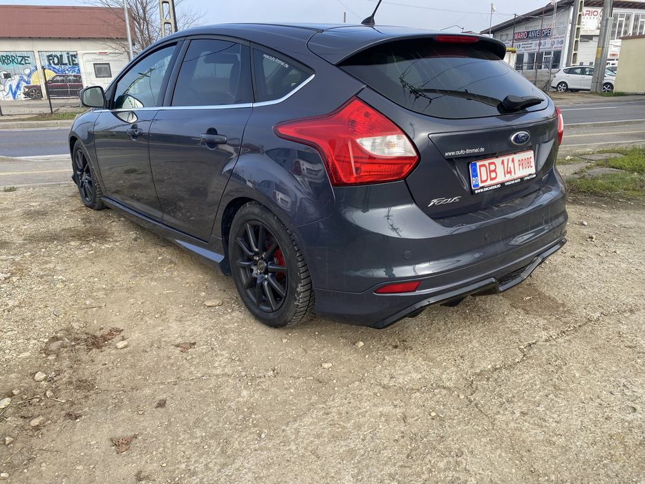 Ford focus ST.