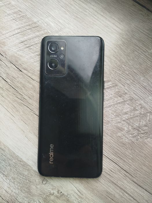 Продаю телефон риалми 128памети