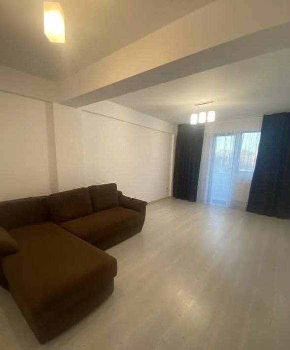 Дава се под наем Едностаен апартамент в Пловдив, Център - 27 кв.м за 153 € - Снимка #1