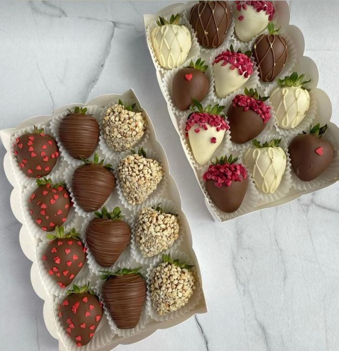 Клубника в шоколаде. Подарки на 8 марта