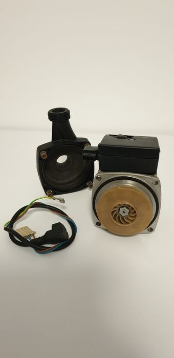 Pompa Recirculare Grundfos UP S 15-50 CE S87 Centrala Romstal Vision