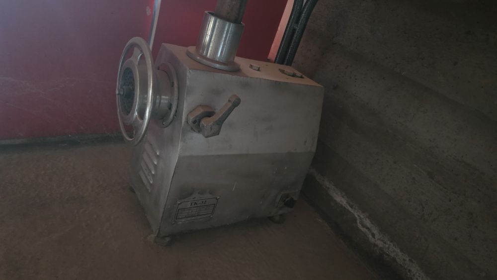 Мясорубка б.у ошхоналар учун яхши ишлайди