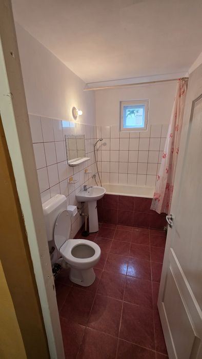 Apartament de închiriat cu 2 camere