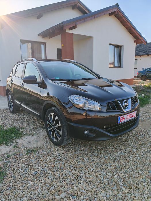 Nissan Qashqai 2.0 DCi 150 cp an2012 Automata 4x4 full option.