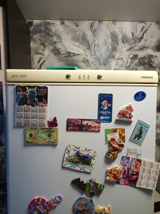 Продам холодильник