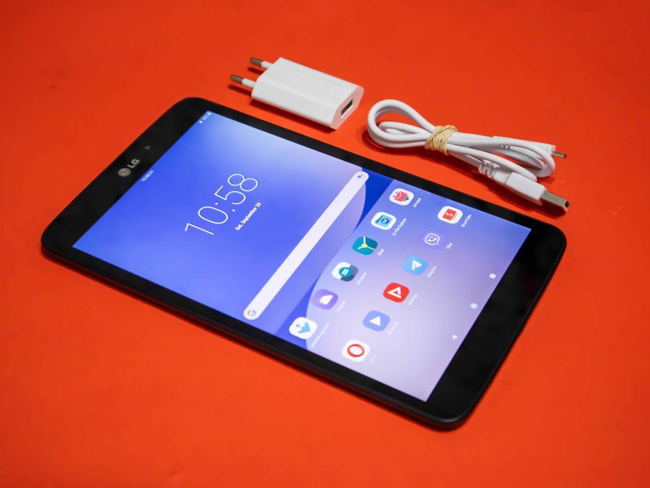 LG V500 8.3' таблет /  Snapdragon 600 / 2GB RAM / 48GB / Android 9