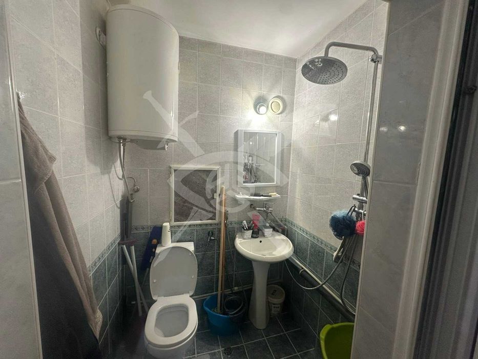 Двуетажна къща в Черни връх 97021