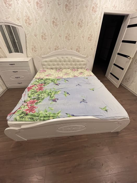 Кровать двуспальная