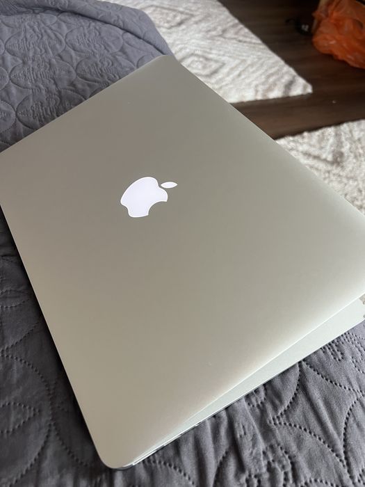 Macbook air 2017 с Windows и IOS