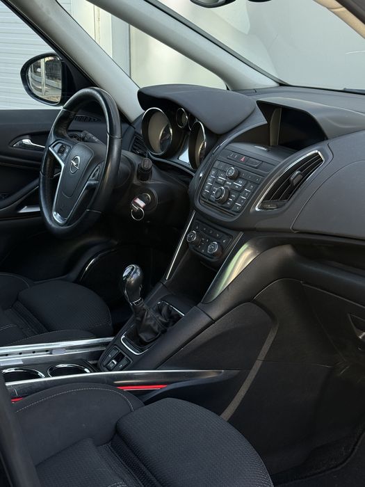 Opel zafira / 2.0 cdti / 7 locuri