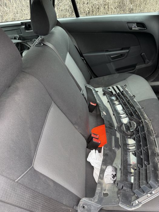 Opel Astra h 1.4i 90кс 2010г На части
