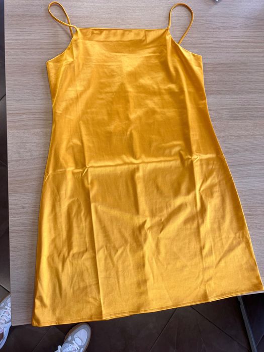 Сатенена рокля Mango