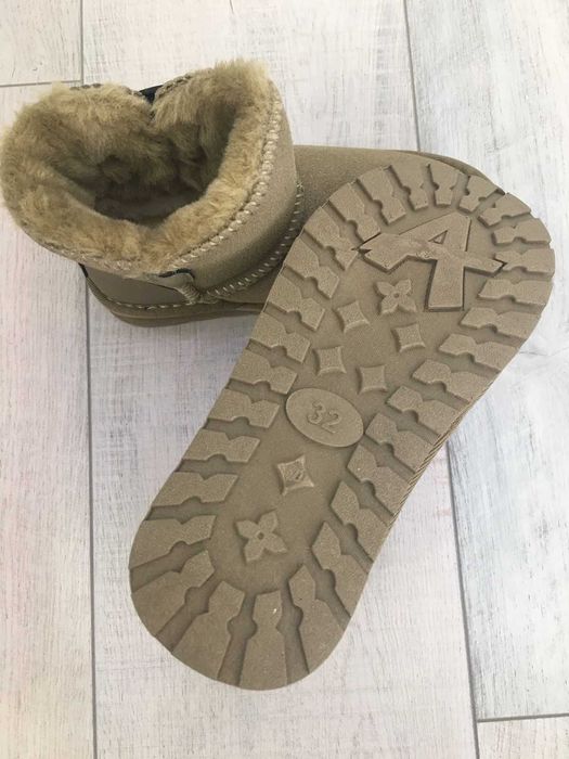 Продам новые Уги!