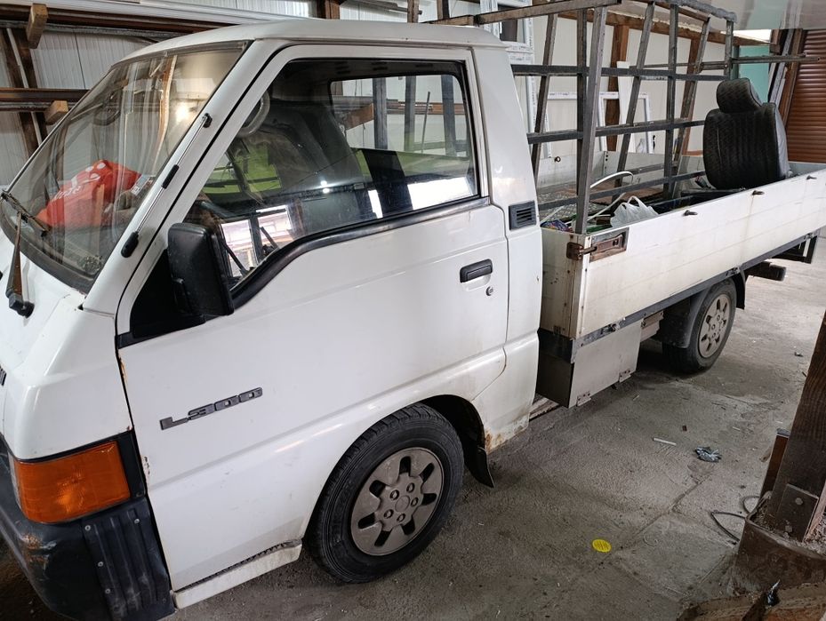 Мицубиши l300 л300 2,5ТД за части