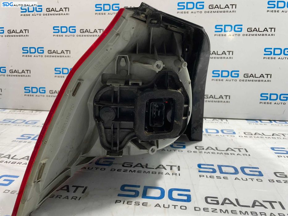 Stop Lampa Tripla Dreapta Volkswagen Golf 5 Hatchback 2004 - 2008 [L4627]