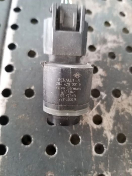 Senzor parcare bara spate renault megane 3 284420001r