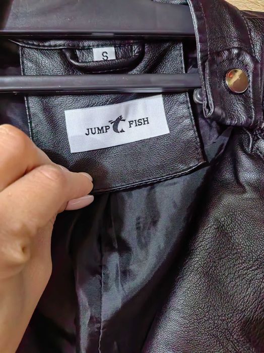 Кожено дамско яке