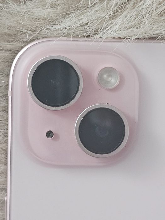Iphone 15 Negociabil sau fac schimb cu 17 de 256 gb platesc diferenta