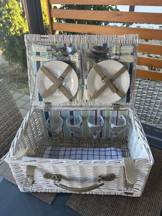Set cos picnic 4 persoane
