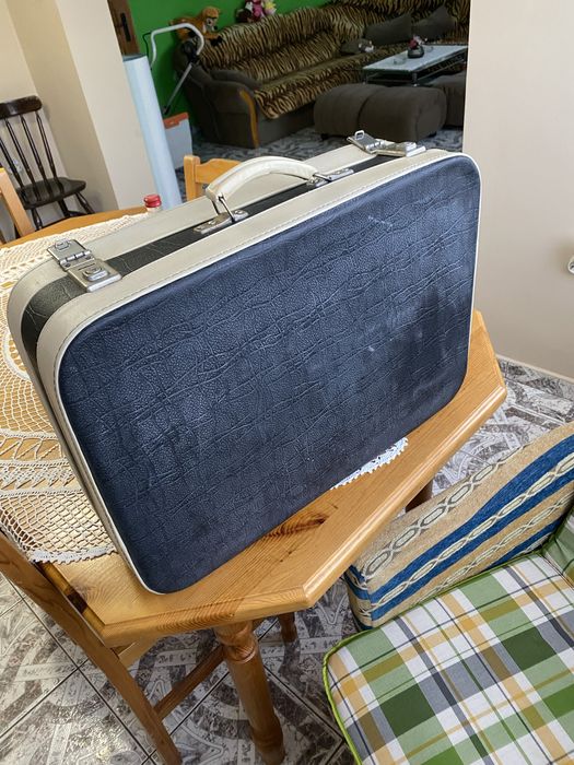 Ретро куфар с ключета