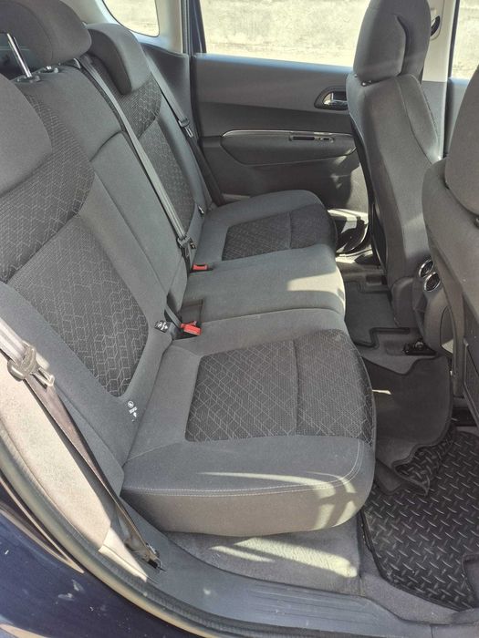 Dezmembram Peugeot 3008 an 2014 1.6 hdi bara fata /capota motor /trager/aripi