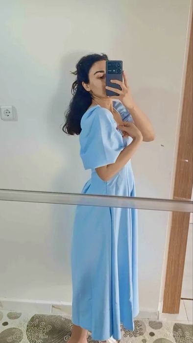 Rochie elegantă midi
