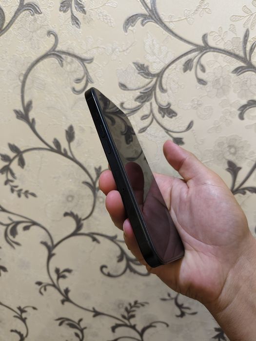 Sotiladi apple IPhone 16pro 256tali