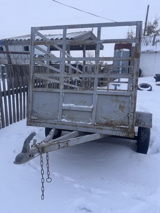 Прицеп на легковый автомобиль