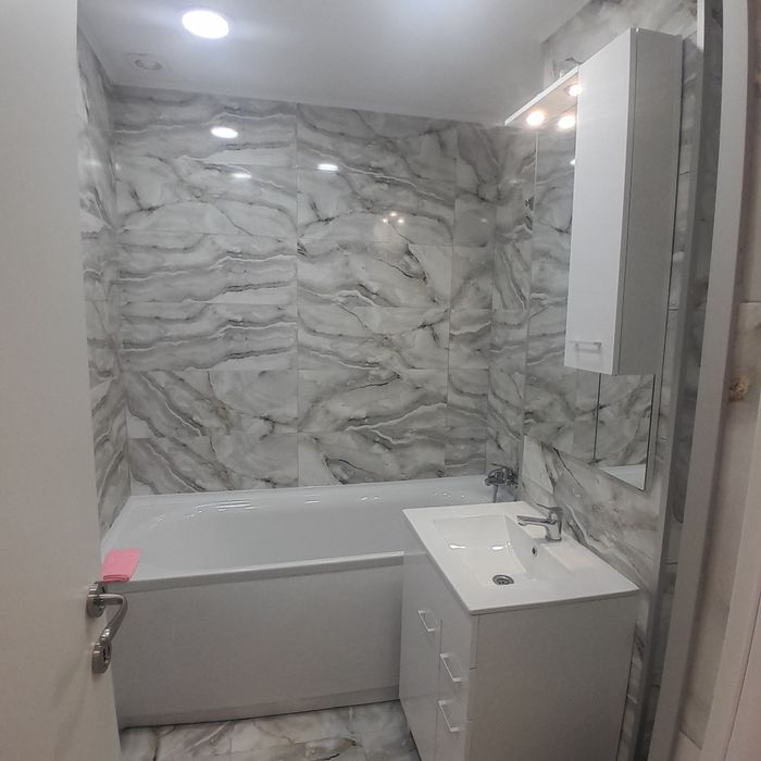 Apartament cu 2 camere lux , de inchiriat