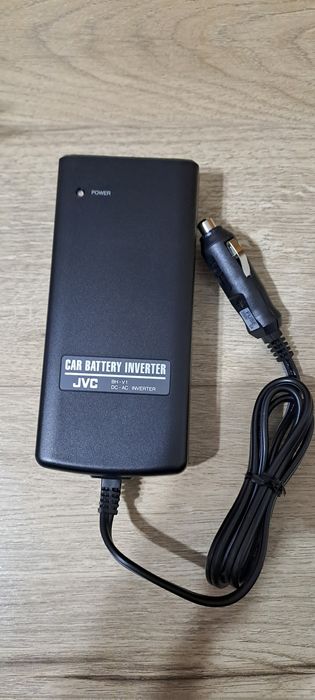 Invertor auto JVC