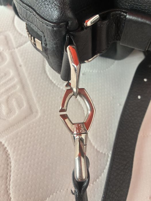 Оригинална Givenchy  Nightingale Black Medium