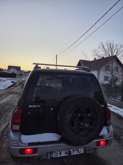 Vând Suzuki grand vitara 2.0 benzina