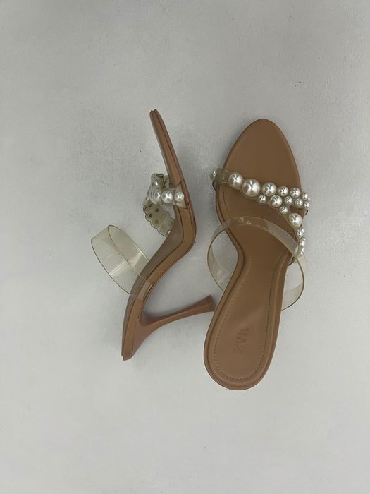 Vand papuci zara