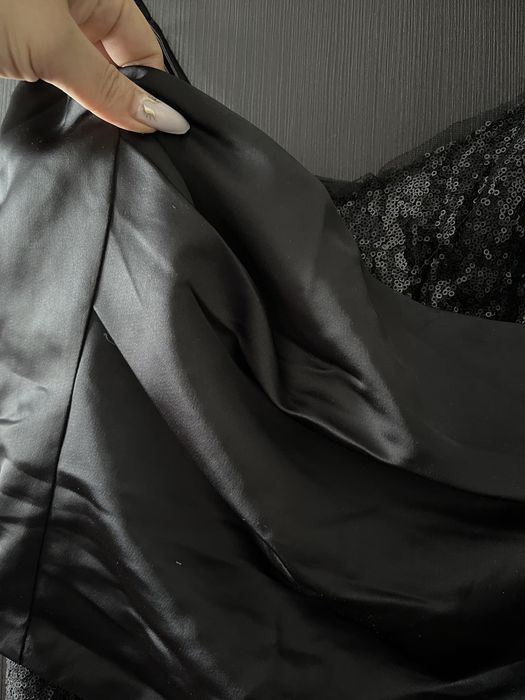 Платье коктельное черное