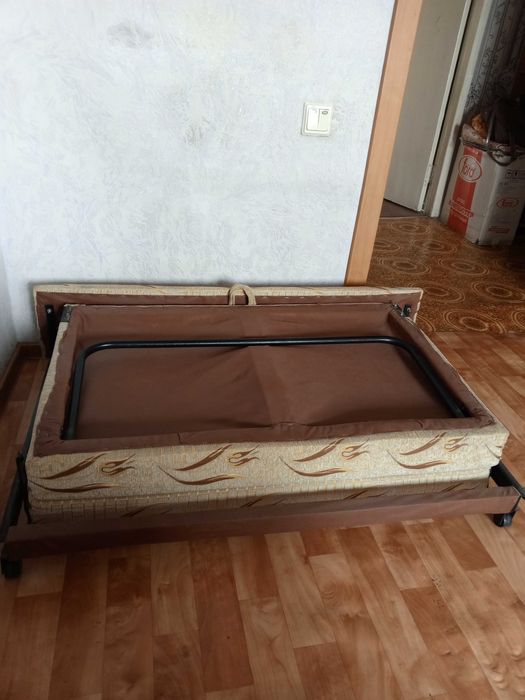 Мягкий уголок (диван+кресло)