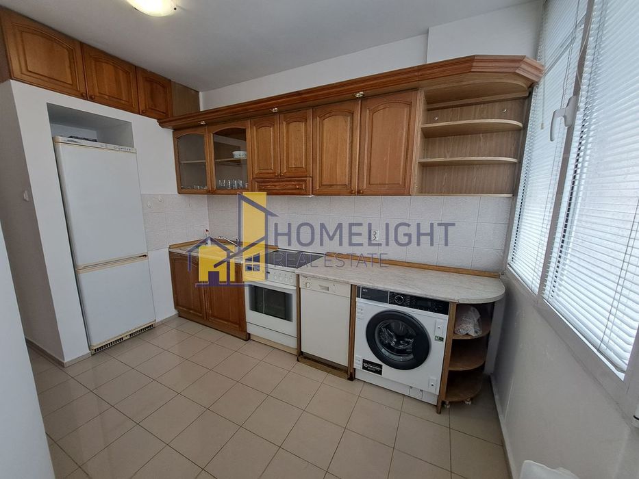 Дава се под наем Двустаен апартамент в София, Изток - 75 кв.м за 598.23 € - Снимка #3