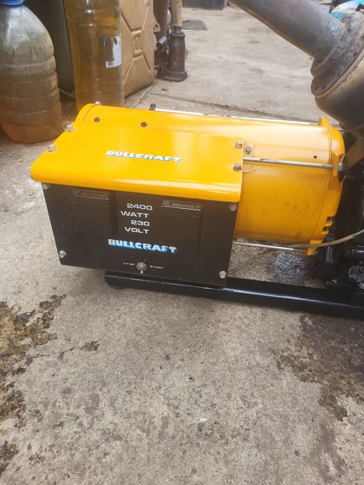 Vînd generator Briggs& Statton made în USA 2400w