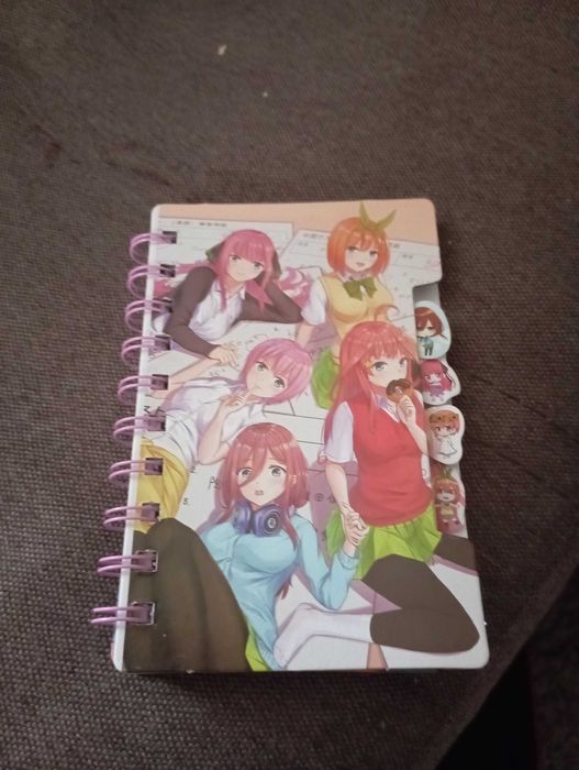 Блокнот с девочками