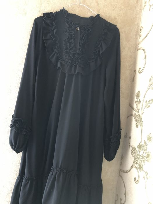 Все платья По 3000 тенге.