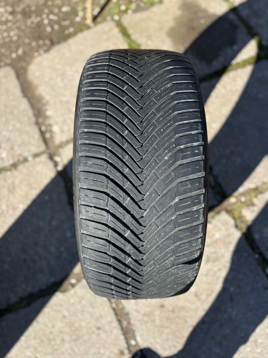 2 бр гуми Continental 245x40x18 all season