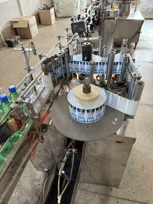 Продается этикетировочная машина!!!