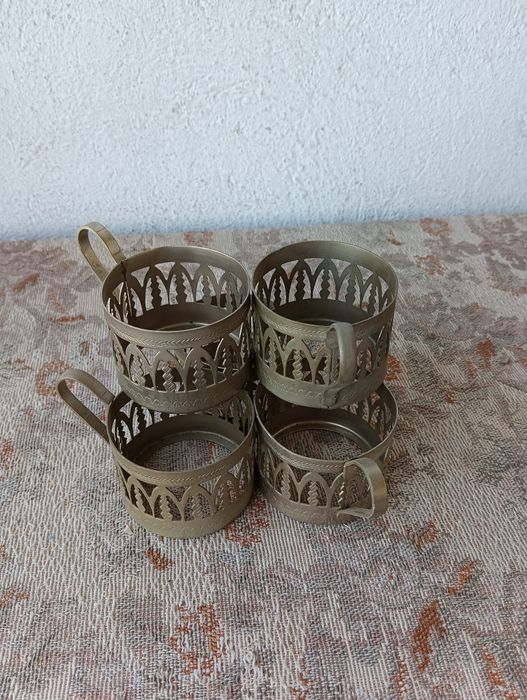 Продам подстаканники.